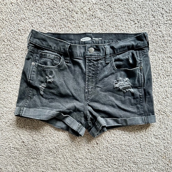 Old Navy Distressed Mid Rise Shorts - Picture 2 of 3